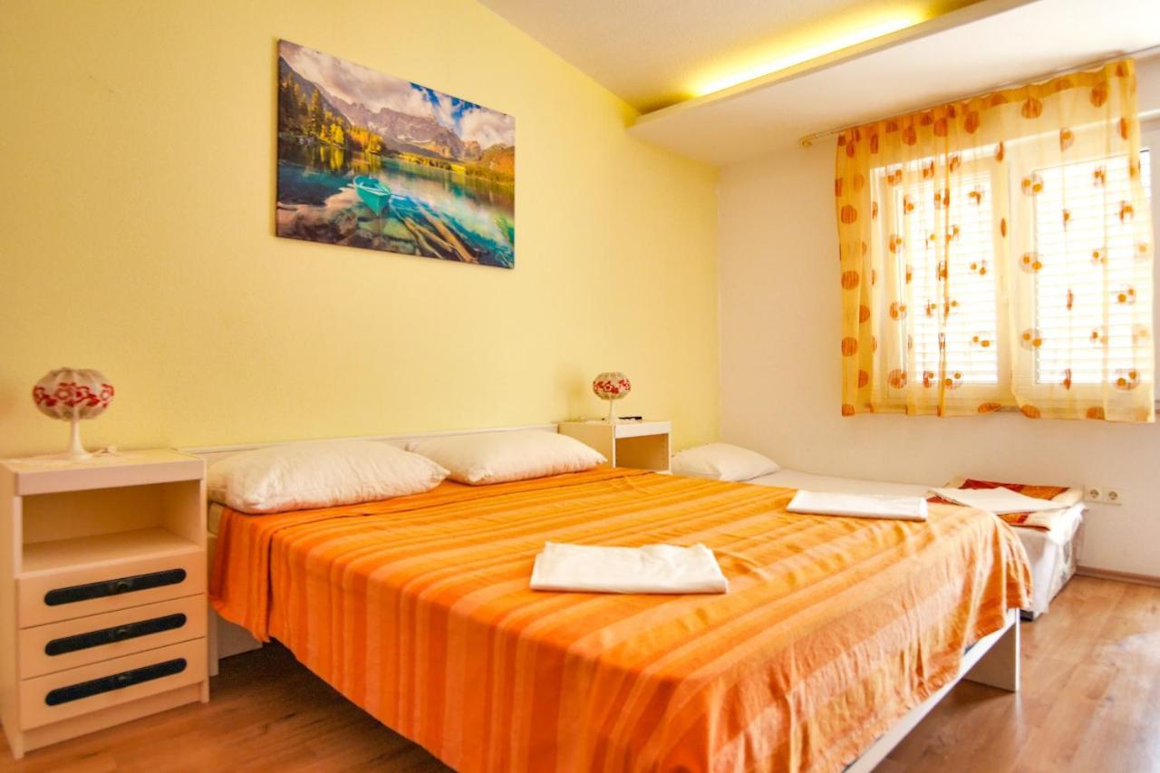 Apartments Babaja Омиш Экстерьер фото